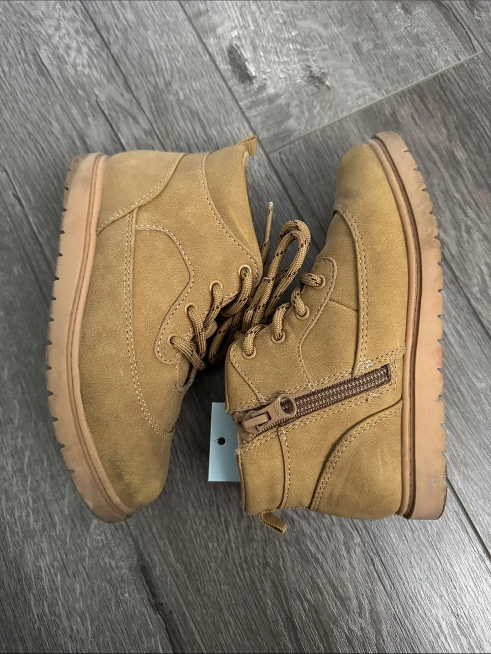 Cat & Jack Han / Cognac Kids Tan Lace-Up Boots